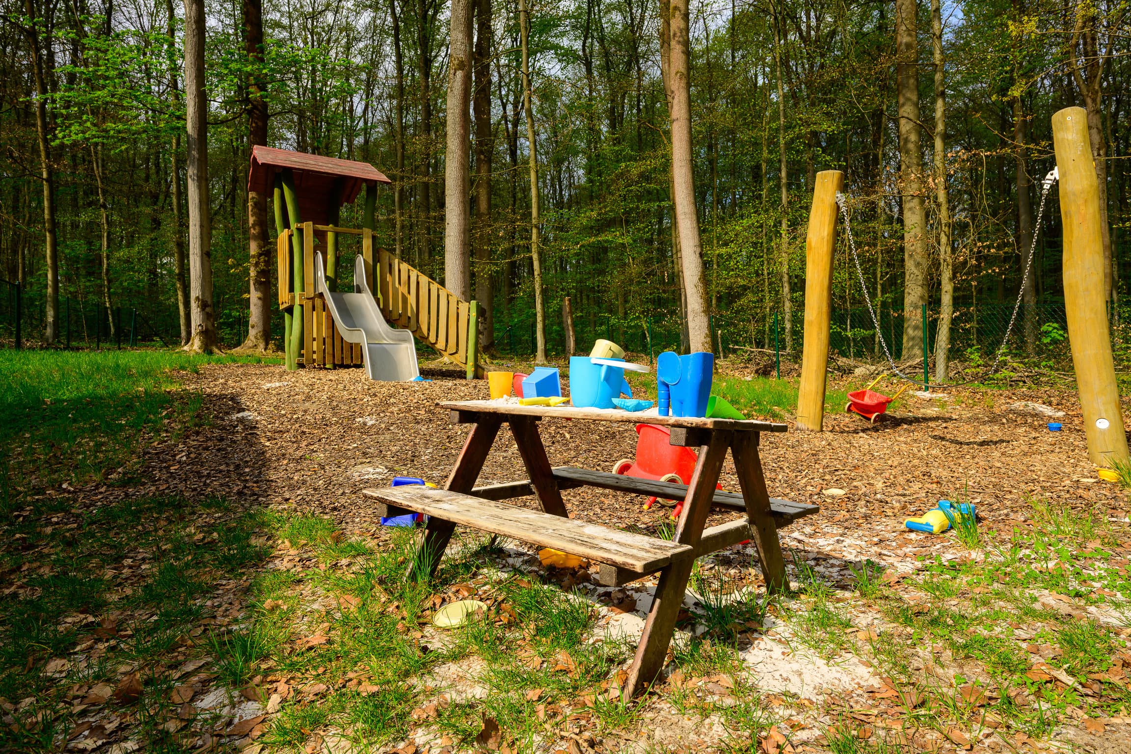Spielplatz und Außengelände der Zauberflöhe